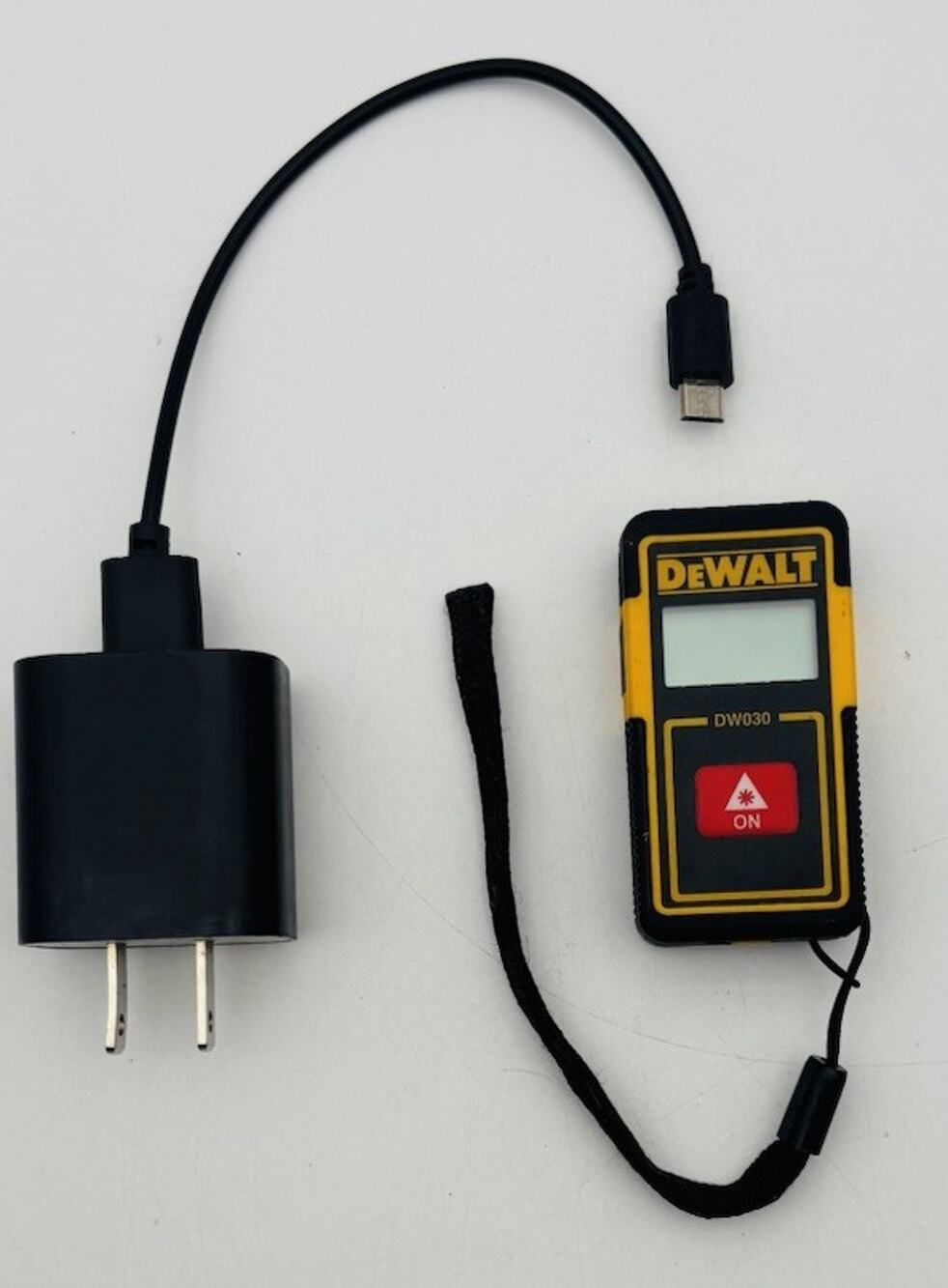 Dewalt DW030PL 30 ft. Lightweight Pocket Laser Distance Measurer Tested Works